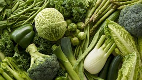 Gesund und ausgewogen: Lebensmittel, die den Blutzucker auf natürliche Weise senken
