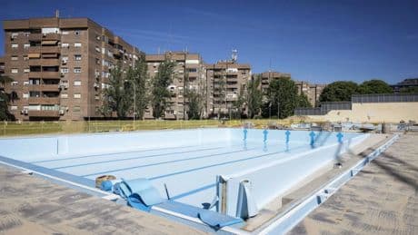 Las primeras imágenes de la renovada piscina de Peñuelas: reabrirá en junio