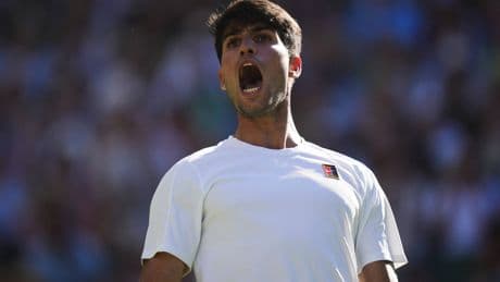 A qué hora se juega el Alcaraz - Tarvet hoy: horario y dónde ver por TV el partido de Wimbledon