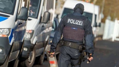 Nach stern-Recherchen: Mutmaßlich rechtsextreme Terrorzelle zerschlagen – fünf Verdächtige festgenommen