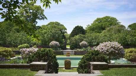 Tradition and change intertwine to create beauty at a century-old arboretum