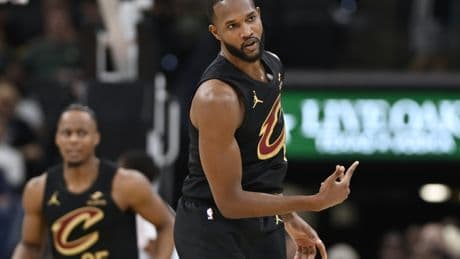 NBA'de sezonun en iyi savunma 5'leri belli oldu
