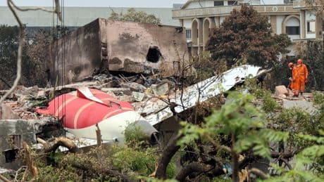 Bericht: Treibstoff-Stopp mögliche Ursache für Air-India-Absturz