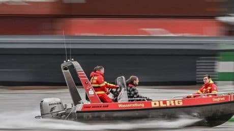Großeinsatz in Kleve: Schwimmerin im Rhein vermisst – in den Niederlanden wieder aufgetaucht
