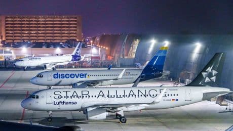 Luftfahrt: Flugbranche schlägt wegen hoher Kosten Alarm