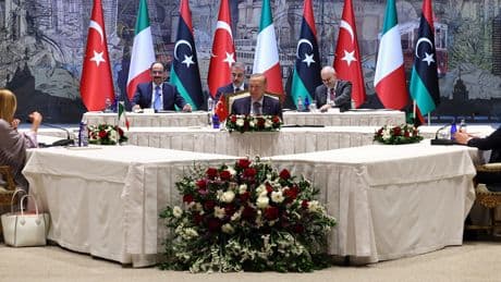 İstanbul'daki Akdeniz zirvesi Atina'yı rahatsız etti! "Bambaşka bir Türkiye ile karşı karşıya kalacağız"