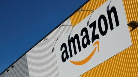 Royaume-Uni: Amazon s'engage à sanctionner les faux avis