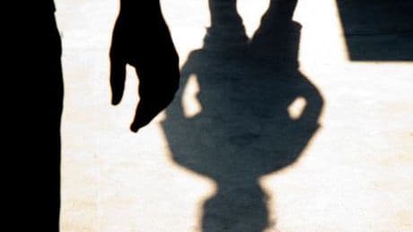 Berlin-Lichtenberg: Frau soll Mädchen rassistisch beleidigt und verletzt haben