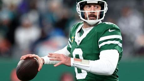 NFL team told 'to call' Aaron Rodgers after sudden retirement