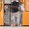 Einsatzkräfte nehmen junge Männer ins Visier: Polizei Berlin kontrolliert in Bussen und Bahnen nach Messern
