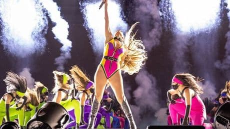 J.Lo takes the Red Sea by storm