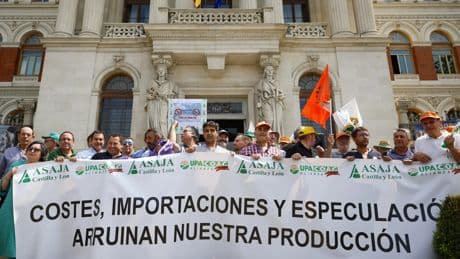 España y otros 19 países europeos exigen por carta a Bruselas la continuidad de las ayudas al campo a partir de 2027