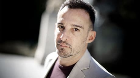 Alejandro Amenábar: "Renunciar a la trama homosexual de Cervantes sería como renunciar a mí mismo puesto que yo soy homosexual"