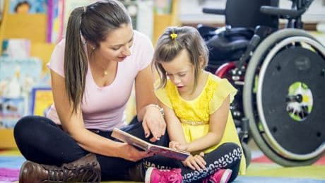 La Atención Temprana &quot;una carrera de obstáculos para las familias&quot; que &quot;aún no se garantiza de manera universal y gratuita&quot;
