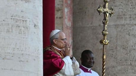 En direct, nouveau pape : Léon XIV va célébrer sa première messe dans la chapelle Sixtine à 11 heures