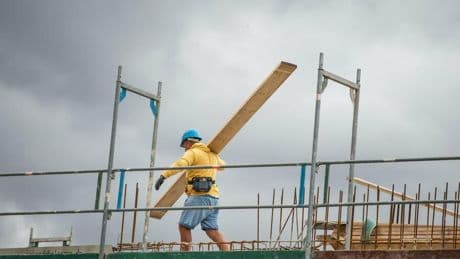 Ifo-Index: Stimmung in der deutschen Wirtschaft hellt sich überraschend auf