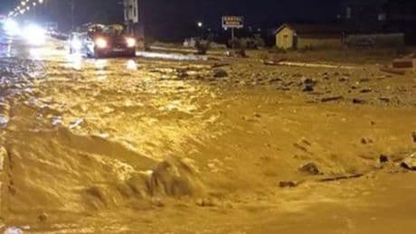 Konya’da sağanak sele dönüştü! Köprü çöktü, evleri su bastı