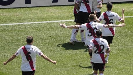 River Plate 3 puanı 3 golle aldı!