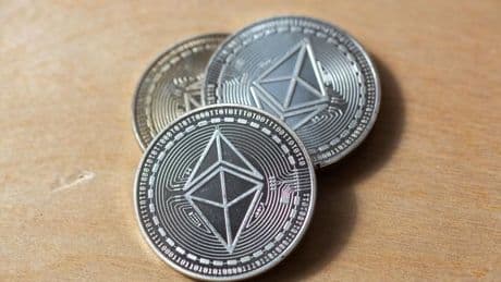 Streit um Provisionsansprüche: Kryptowährung Ether als Provision zulässig