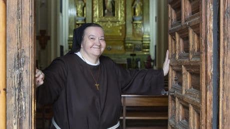 “Nos piden oraciones por WhatsApp y por e-mail”