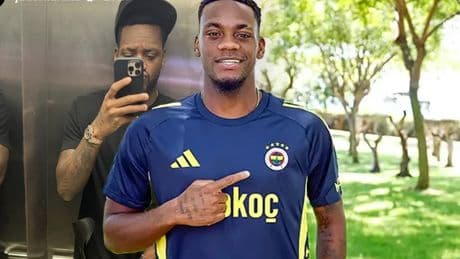 Jhon Duran'ın paylaşıp sildiği 'sakatlık fotoğrafı' Fenerbahçe taraftarının endişesini artırdı