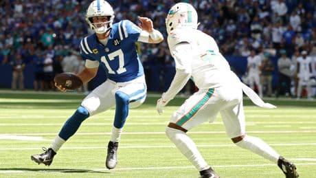 Daniel Jones wows in touchdown-filled Colts debut after winning starting QB job