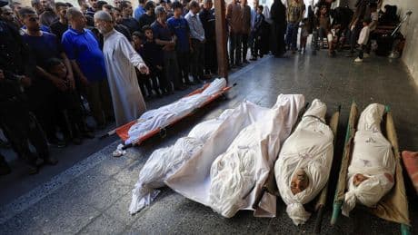 Israel mata a tiros a 16 palestinos en un nuevo ataque contra los centros de reparto de ayuda humanitaria en Gaza