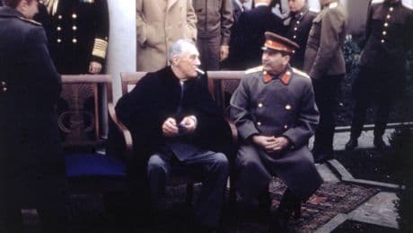 De Washington à Moscou, deux visions mythifiées de la Seconde Guerre mondiale