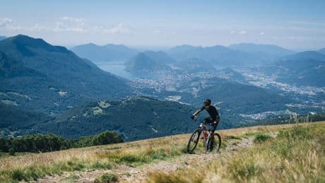 Mit dem Akku rauf, mit der Bergrettung runter: Ätzender Trend bei Mountainbikern