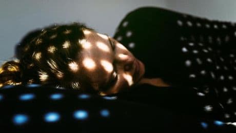 Schlafforschung: Wie viel Schlaf ist gesund? Kommt darauf an, in welchem Land man lebt