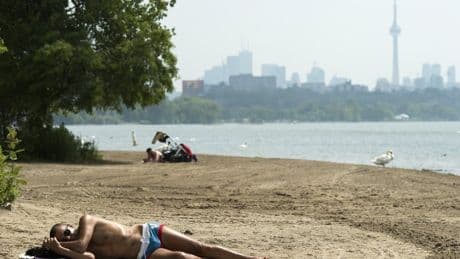 Heat warning issued for southern Ontario, expected to last into Thursday