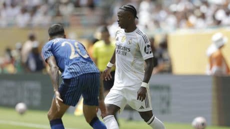 Esto no se ha visto: el gesto de 'pasotismo' de Vinicius ante el Al-Hilal que enfurece a la afición
