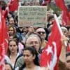 Am Berliner Alexanderplatz: Hunderte Menschen bei Demo gegen Erdogan-Regierung