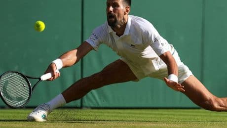 Wimbledon-Ticker: Sinner wartet – Djokovic nach Schrecksekunde im Halbfinale