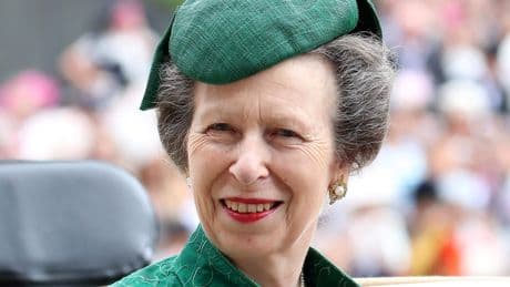 Prinses Anne poseert op nieuwe foto voor 75e verjaardag
