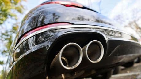 Persönliches gut abschirmen: Parken, Zeugen, Emotionen: Datenschützerin mahnt Vorsicht an