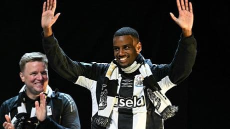 Jamie Carragher compares Alexander Isak  debacle to ‘nightmare’ with ex-Liverpool teammate