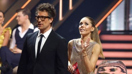 „Let’s Dance“-Star gesteht Kuss mit Promi-Dame – sie war vergeben