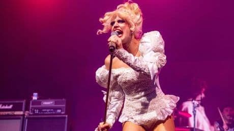 Amyl and the Sniffers: „Ich will doch nur in dein hartes Herz“