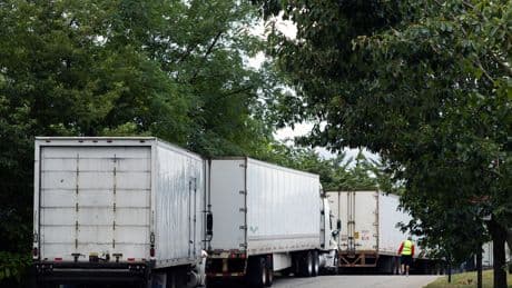 Pair of Immigration Raids Disrupt a New Jersey Shipping Hub