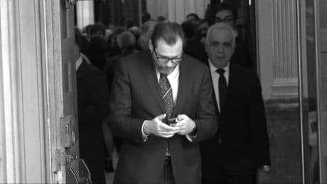 Con el fuego no se juega: otra oportunidad perdida del ministro tuitero para callarse