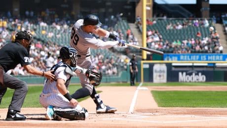 Aaron Judge ties Yogi Berra for fifth on Yankees’ home run list with encouraging blast