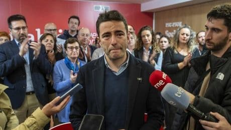 El PSOE cántabro recalca que «no nos van a amedrentar» tras ser atacada su sede