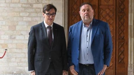 El PSC y Esquerra negocian cambios en la gobernanza del aeropuerto del Prat