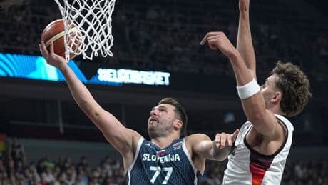 Doncic yetmedi! Son yarı finalist Almanya