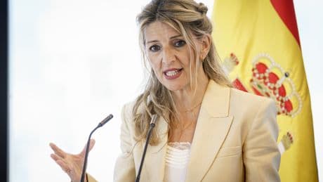 Los puntos negros de la reducción de jornada que disparan los costes de las empresas