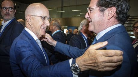 La patronal de Mercadona se moviliza con los partidos políticos para tumbar la reducción de la jornada laboral en el Congreso