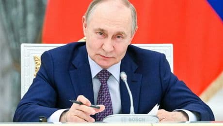 Putin estende la legge sui segreti di Stato a dati economici e militari, la strategia della censura