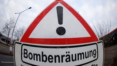 Zünder defekt: Fünf-Zentner-Fliegerbombe in Wesel gesprengt