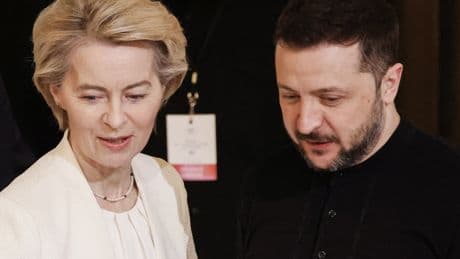 Von der Leyen pide explicaciones a Zelenski por restringir la independencia de las autoridades anticorrupción de Ucrania y Berlín avisa: "Dificulta su camino a la UE"